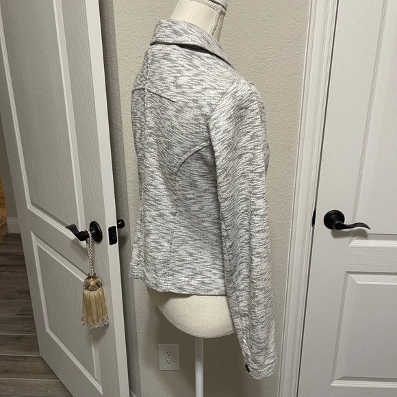Cabi- Heather Gray French Terry Neo Marled Zip Front Moto Jacket- Small (5102) - Picture 6 of 14